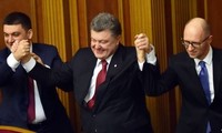 Ukraine forms parliamentary coalition, elects new speaker