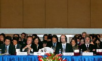 Vietnam Business Forum 2014 opens