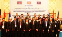 Vietnam, Laos, Cambodia boost economic cooperation until 2030