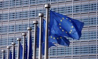 EU extends sanctions against Syria