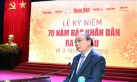 Nhan Dan newspaper praised for communicating Party’s ideology