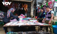 Co Ma ethnic market in Son La province