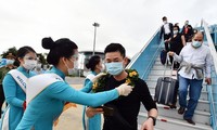 Foreign arrivals to Vietnam in April up 2.4 times 