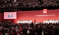 Sigmar Gabriel als SPD-Vorsitzender wiedergewählt
