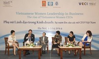 Besprechung über die Rolle vietnamesischer Geschäftsführerinnen  
