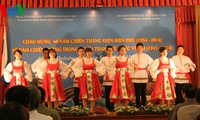 Vietnam feiert den Jahrestag des Dien Bien Phu Sieges mit anderen Ländern