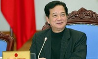Premierminister Nguyen Tan Dung: Vervollkommnung der Mechanismen zur Umsetzung des Bodengesetzes