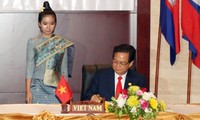 Premierminister Nguyen Tan Dung hielt Rede beim Gipfel des Dreiländerecks    