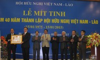 Vizepremierminister Nguyen Xuan Phuc empfängt die laotisch-vietnamesische Freundschaftsgesellschaft