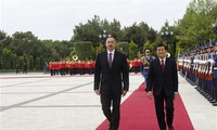 Staatspräsident Truong Tan Sang beginnt Reise nach Aserbaidschan
