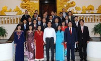 Premierminister Nguyen Tan Dung trifft neue vietnamesische Botschafter im Ausland