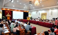 Politikdialog „Vaterländische Front Vietnams mit Bevölkerung und nachhaltiger Entwicklung“