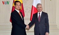 Premierminister trifft Senatspräsident und Präsident der Nationalversammlung Frankreich