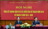 Premierminister Nguyen Tan Dung tagt mit Branche für Landwirtschaft und ländliche Entwicklung