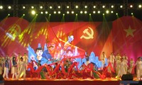Veranstaltungen in Hanoi zur Begrüßung des 12. Parteitags
