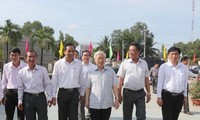 KPV-Generalsekretär Nguyen Phu Trong tagt mit Behörde des Kreises Dien Khanh in Khanh Hoa