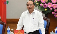 Premierminister Nguyen Xuan Phuc tagt mit globalen Experten
