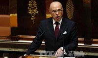 Sieg des neuen Premierministers Frankreichs bei Vertrauensabstimmung der Nationalversammlung