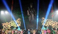 Hanoi veranstaltet zahlreiche Kunstaktivitäten zur Vorbereitung auf das Neujahrsfest Tet