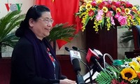 Vizeparlamentspräsidentin Tong Thi Phong nimmt an der Sitzung des Volksrats der Stadt Da Nang teil