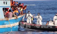 Flüchtlinge: Mehr als 30 Tote und Vermisste bei Bootsunglück vor der türkischen Küste