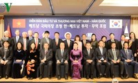 Parlamentspräsidenten Vietnams und Südkoreas nehmen am Investitions- und Handelsforum beider Länder teil