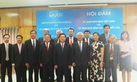 Kommissionen für Frieden und Solidarität Vietnams und Laos verstärken Zusammenarbeit