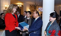 Aktivitäten des Premierministers Nguyen Xuan Phuc in Rumänien