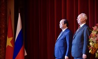 Feier zum Nationalfeiertag Russlands in Vietnam