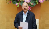 Premierminister Nguyen Xuan Phuc stimmt der Ankündigung der landesweiten Covid-19-Epidemie zu