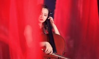 Cellospielerin Ha Mien präsentiert ihr erstes Album „Romanze in Hanoi“