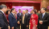 Neujahrsfest: KPV-Generalsekretär Nguyen Phu Trong beglückwünscht die Parteileitung der Stadt Hanoi