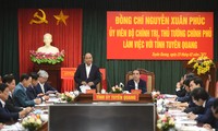 Premierminister: Tuyen Quang soll ein Entwicklungsschwerpunkt vietnamesischer Holzbranche sein