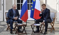 Entspannung des Konflikts: Frankreichs Präsident beginnt Besuche in Russland und Ukraine