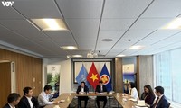 VOV-Arbeitsgruppe besucht die vietnamesische Delegation bei der UNO in New York