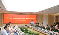 Premierminister Pham Minh Chinh: Viettel soll ein Vorbild der staatlichen Unternehmen sein