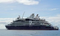 Französisches Kreuzfahrtschiff „Le Laperouse” besucht Con Dao