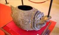 Ausstellung der Antiquitäten von Sammlern in Da Nang