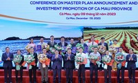 Premierminister Pham Minh Chinh nimmt an Konferenz über Planung und Investitionen in Ca Mau teil