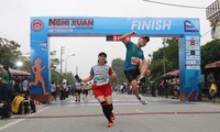 Ha Tinh: Fast 1.400 Sportler nehmen am Nghi Xuan-Halbmarathon teil