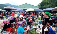 Einzigartiger Markttag San Thang in Lai Chau
