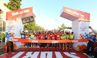 Halbmarathon „Stolz auf mein Vaterland” in Ho Chi Minh Stadt