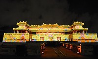 Lichtfest beim Hue-Festival 2024
