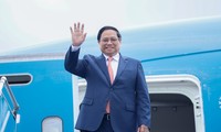 Premierminister Pham Minh Chinh reist für Weltwirtschaftsforum in Dalian