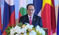 ASEAN Secretary General calls for member states to balance short-term and long-term interests