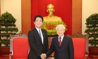 Party and State leader welcomes Japanese PM’s special envoy