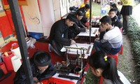Tet tradition keeps calligraphy alive