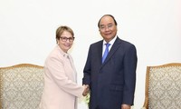 PM proposes negotiations on Vietnam-Mercosur trade agreement