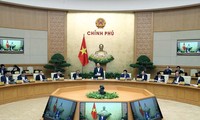 Vietnam’s economy stays positive amid global growth slowdown