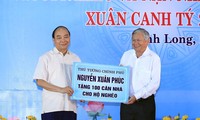 PM pays Tet visit to Mekong Delta provinces 